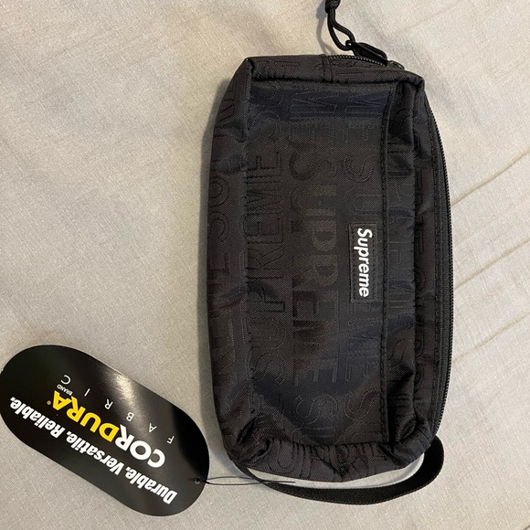 Supreme Handbags - Supreme Organizer Pouch